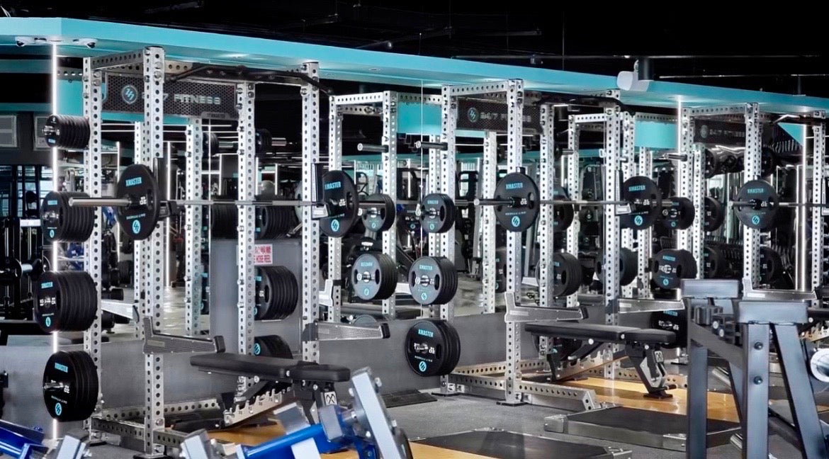 Opening a Gym in France: Costs, Regulations & Equipment