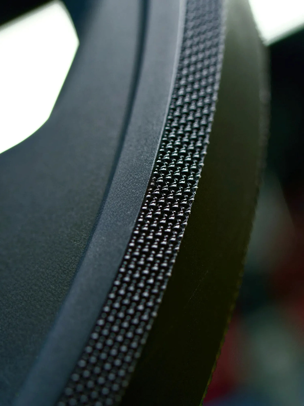 Side Grooves Urethane Black Grip Plates (KG) | XMASTER Fitness – xmasterfitness